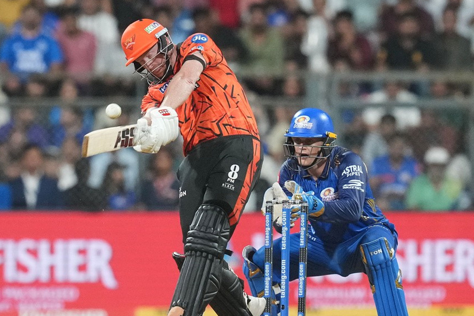 SRH Chase Down 244 in Run-Fest Thriller, Stun MI at Wankhede